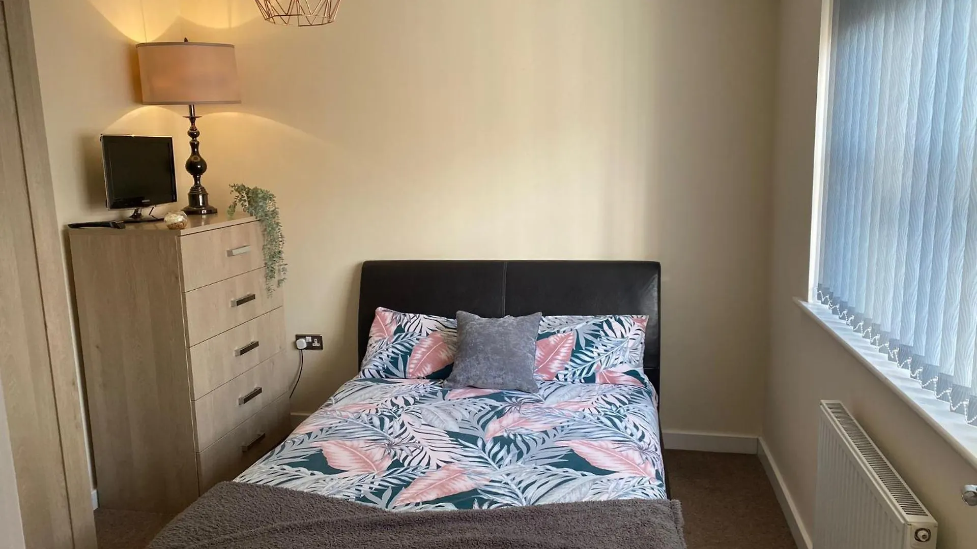 Holiday home Threestorey Townhouse - Free Parking Normanton